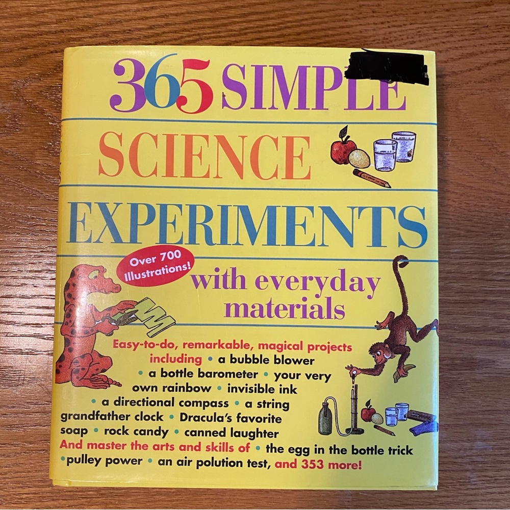 365 Simple Science Experiments Hardback book
